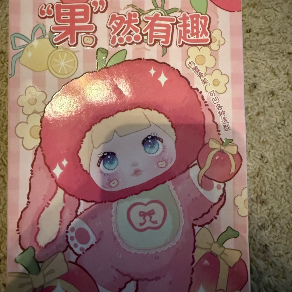 Nommi “Interesting Fruits” Series – Apple 🍎 (Confirmed) package unopened